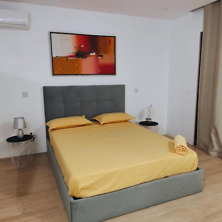 פראייה Ocean Mirror Apartment מראה חיצוני תמונה