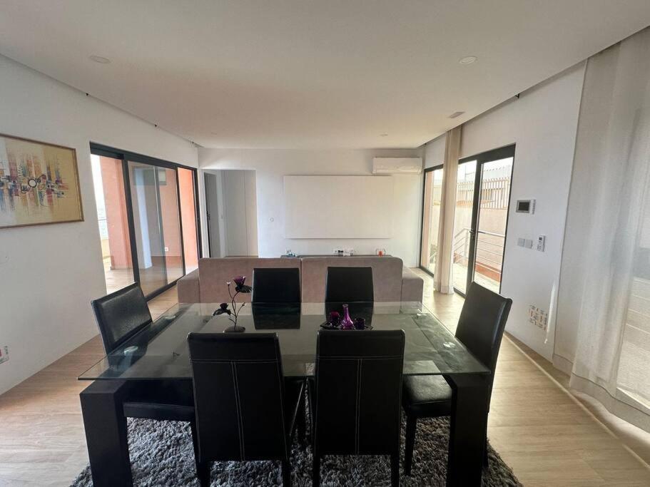 פראייה Ocean Mirror Apartment מראה חיצוני תמונה