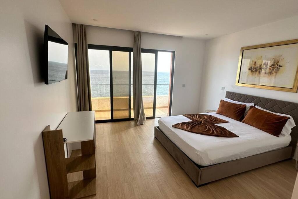 פראייה Ocean Mirror Apartment מראה חיצוני תמונה